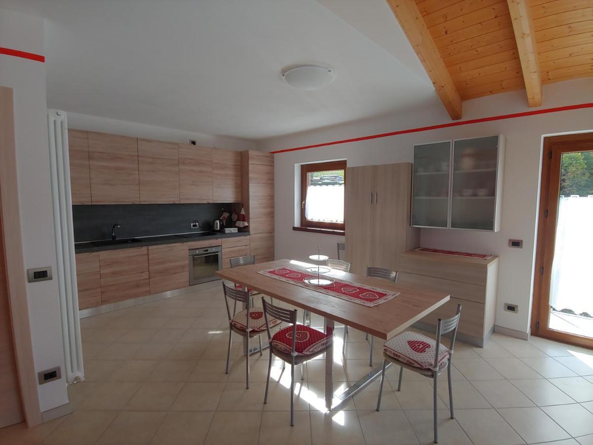 Ferienwohnung Pisolo Selvaggio Tirano Exterior foto